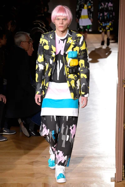 Look 22